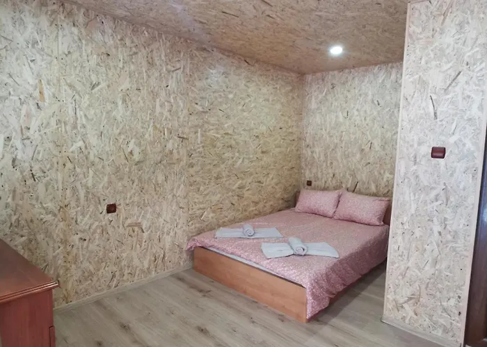 дяволска пътека פארק נופש Borino